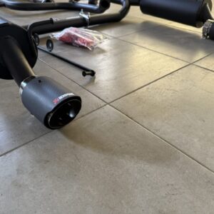 Выхлоп AMG Hyundai Accent 16V, серия Mute, насадки Akrapovic Выхлоп AMG Hyundai Accent 16V, серия Mute, насадки Akrapovic